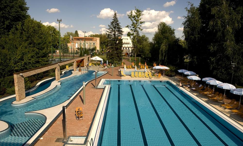 Holiday Beach Budapest Wellness Hotel With Sauna Park Eksteriør billede