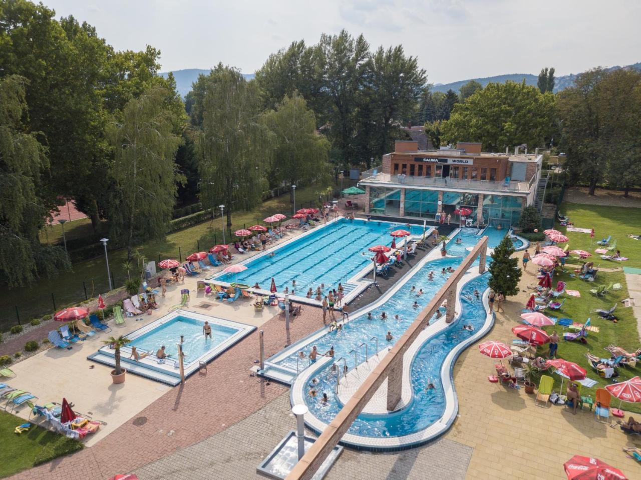 Holiday Beach Budapest Wellness Hotel With Sauna Park Eksteriør billede